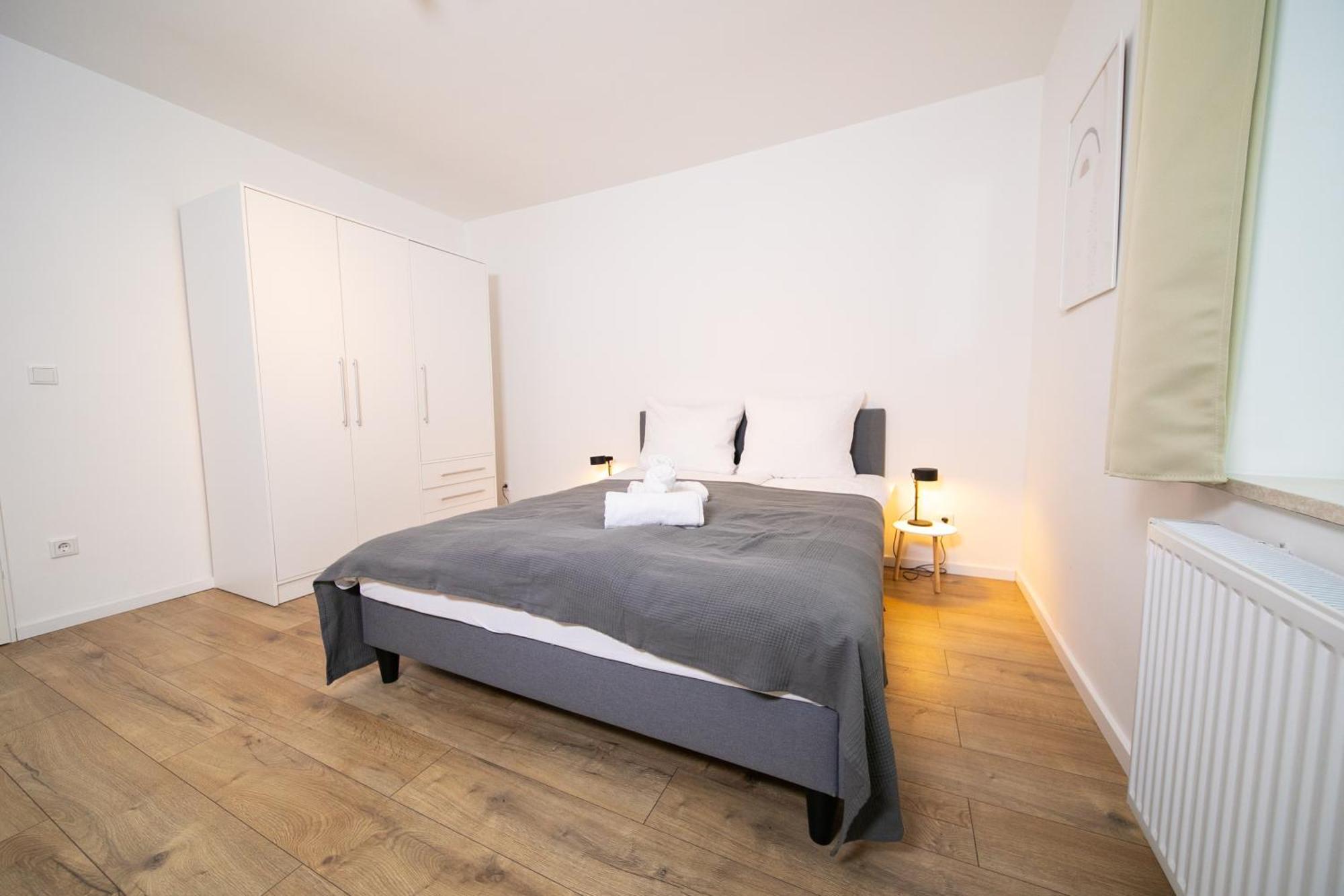 Apartment Stylish - 71 M² - Zentral - 10 Min Messe Düsseldorf